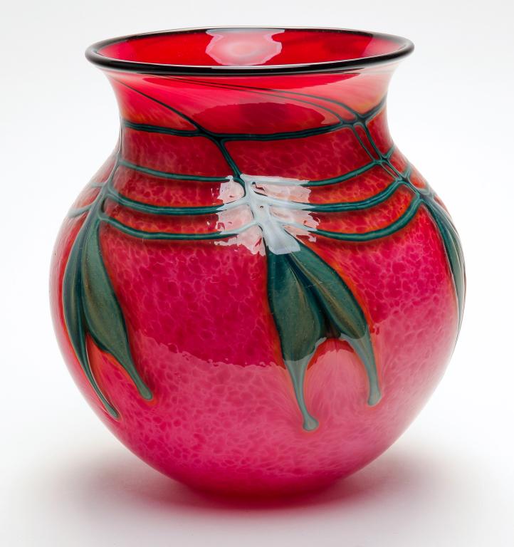 CHARLES LOTTON  ART GLASS VASE. (1 of 2)