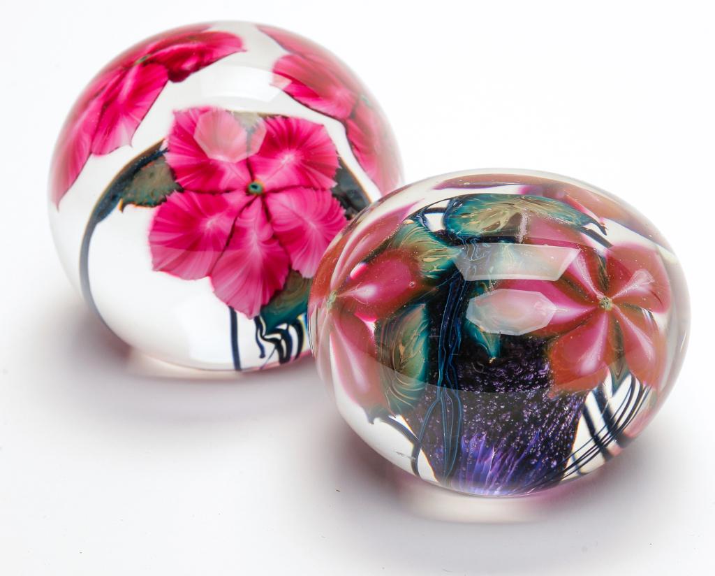 TWO JOHN LOTTON GLASS PAPERWEIGHTS. (1 of 2)