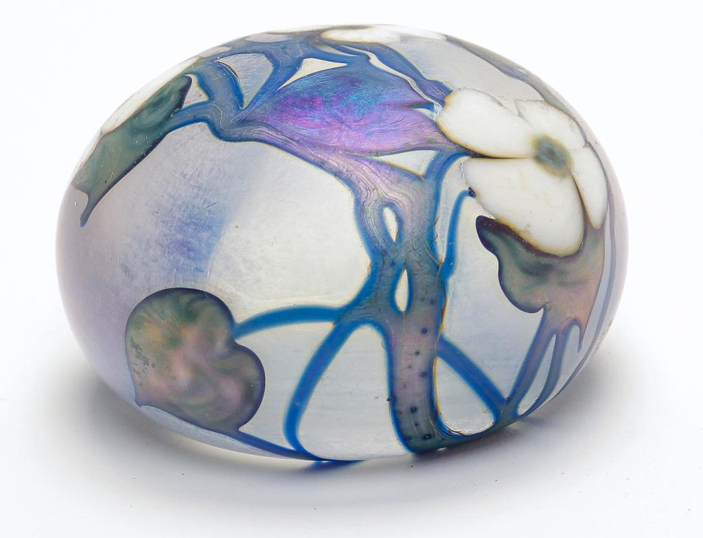 CHARLES LOTTON GLASS PAPERWEIGHT. (1 of 3)