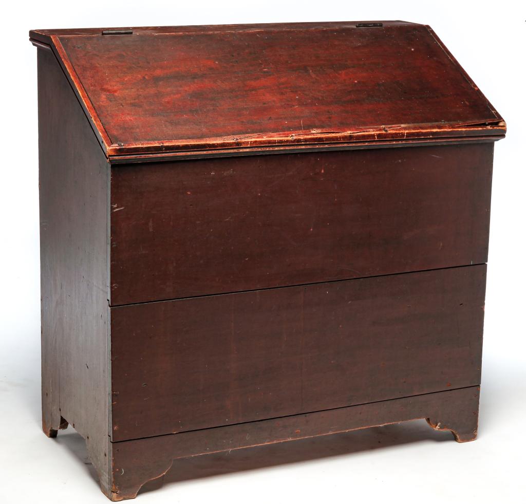 AMERICAN SLANT LID COUNTRY BIN. (1 of 3)