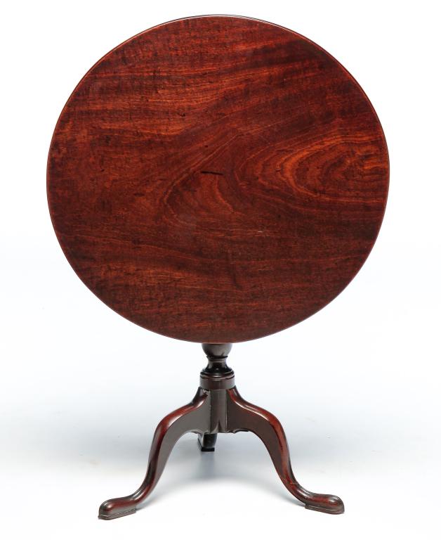 ENGLISH QUEEN ANNE TILT TOP TABLE. (1 of 4)