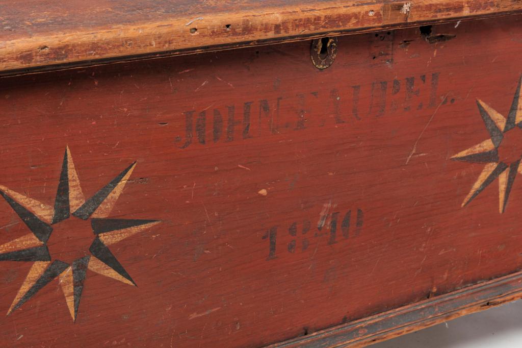 AMERICAN DECORATED BLANKET CHEST. (1 of 6)
