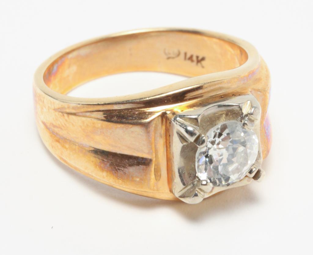 VINTAGE MENS DIAMOND SOLITAIRE RING. (1 of 3)