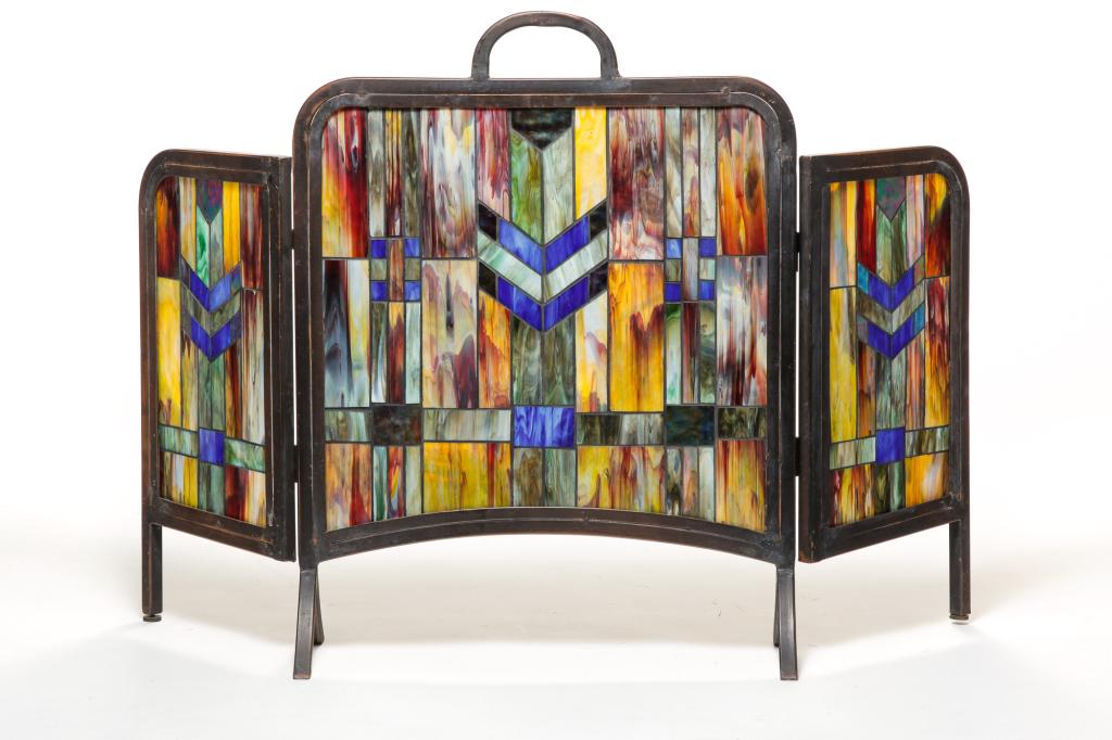 AMERICAN ARTS AND CRAFTS GLASS FIRE SCREEN. (1 of 3)
