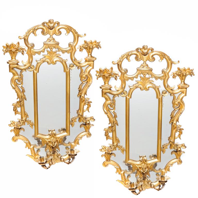 PAIR OF CONTINENTAL GILTWOOD MIRRORS. (1 of 3)