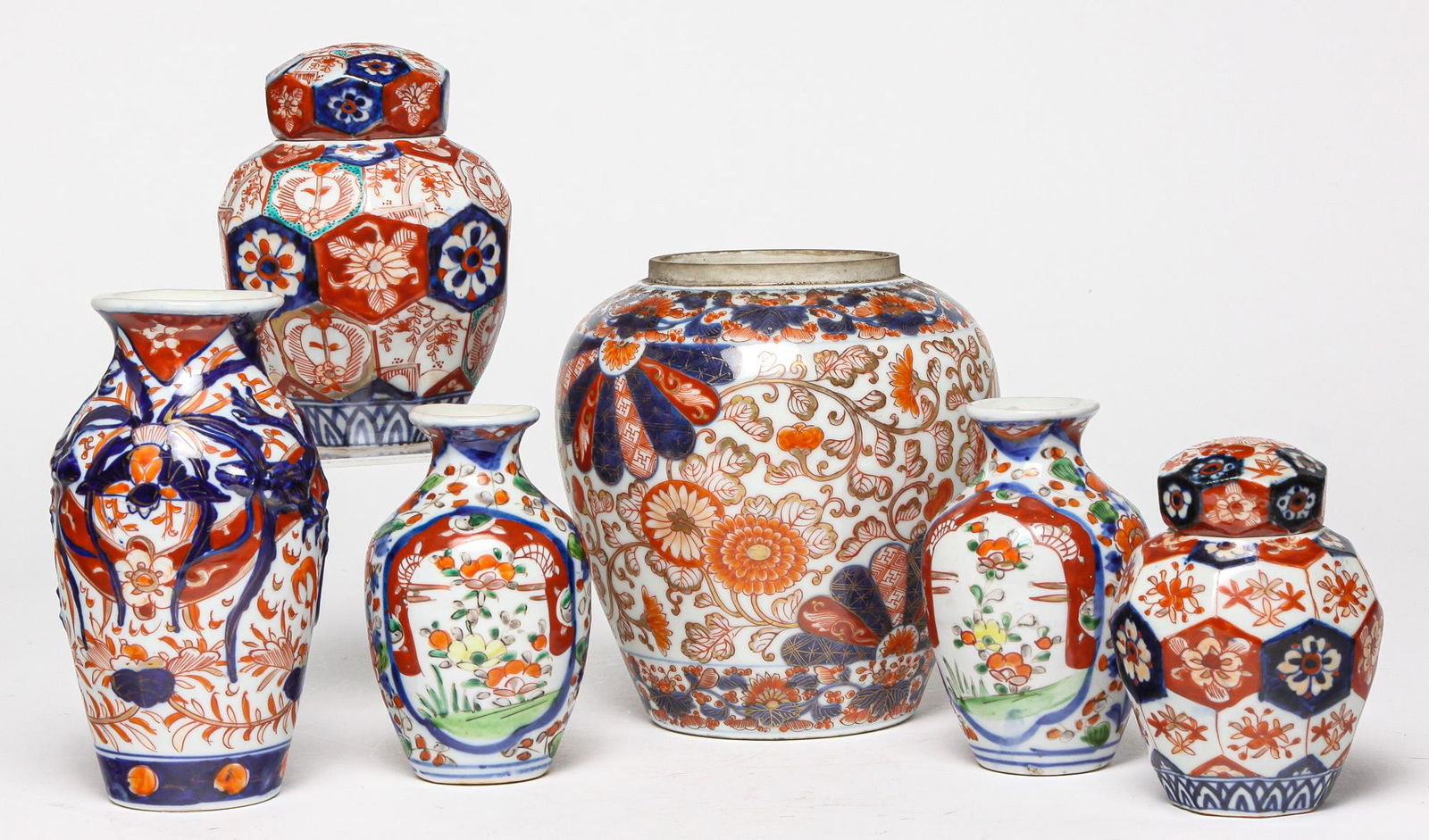 SIX JAPANESE VASES AND URNS. (1 of 5)