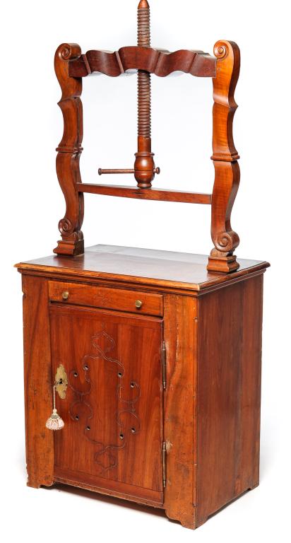 DUTCH CABINET. (1 of 5)