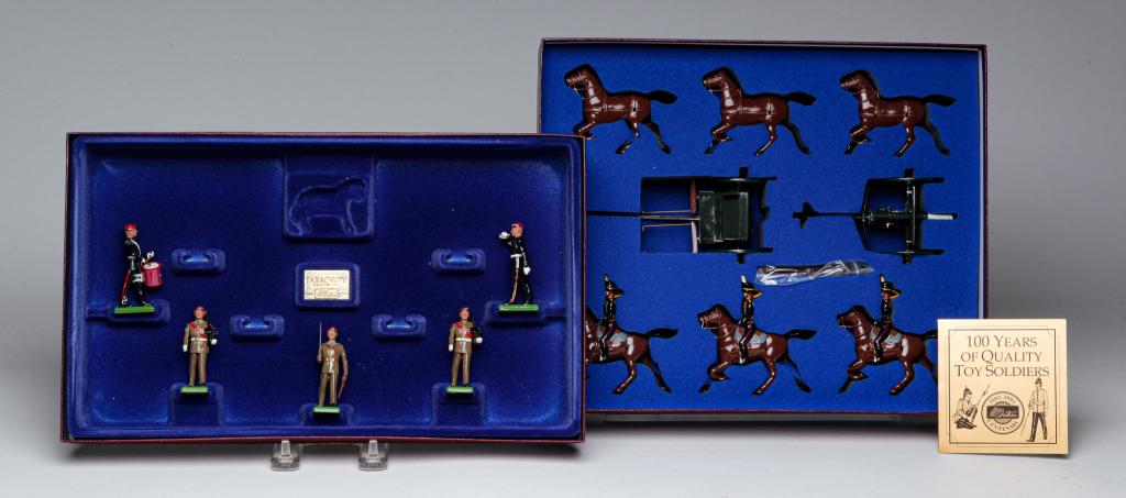 COLLECTION OF LEAD SOLDIERS AND FIGURES. (1 of 9)