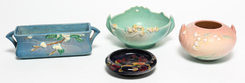 FOUR PIECES OF ART POTTERY. (1 of 6)