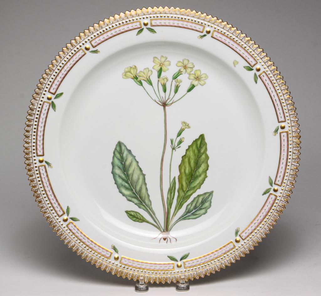 ROYAL COPENHAGEN FLORA DONICA CHARGER. (1 of 5)