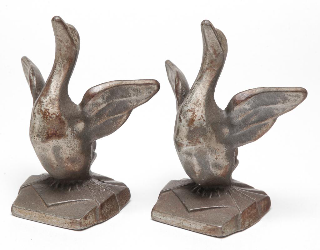 PAIR OF AMERICAN DUCK DOORSTOPS. (1 of 3)