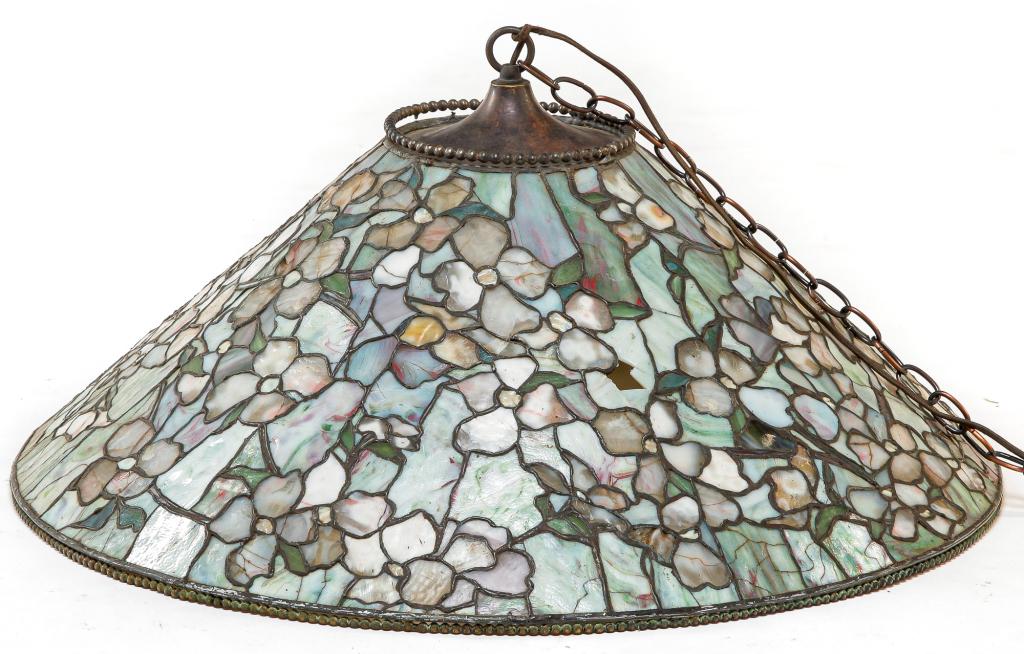 AMERICAN LEADED COLORED SLAG GLASS CEILING LIGHT. (1 of 4)