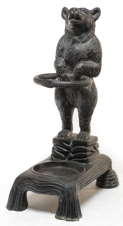 EUROPEAN CAST NRONZE BEAR UMBRELLA STAND. (1 of 3)
