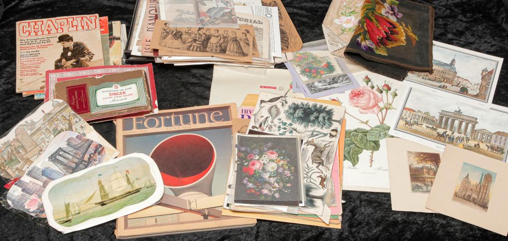 GROUP OF EPHEMERA.: Nineteenth and 20th centuries. Magazines, prints, travel booklets, photographs, Christmas decorations and etc.