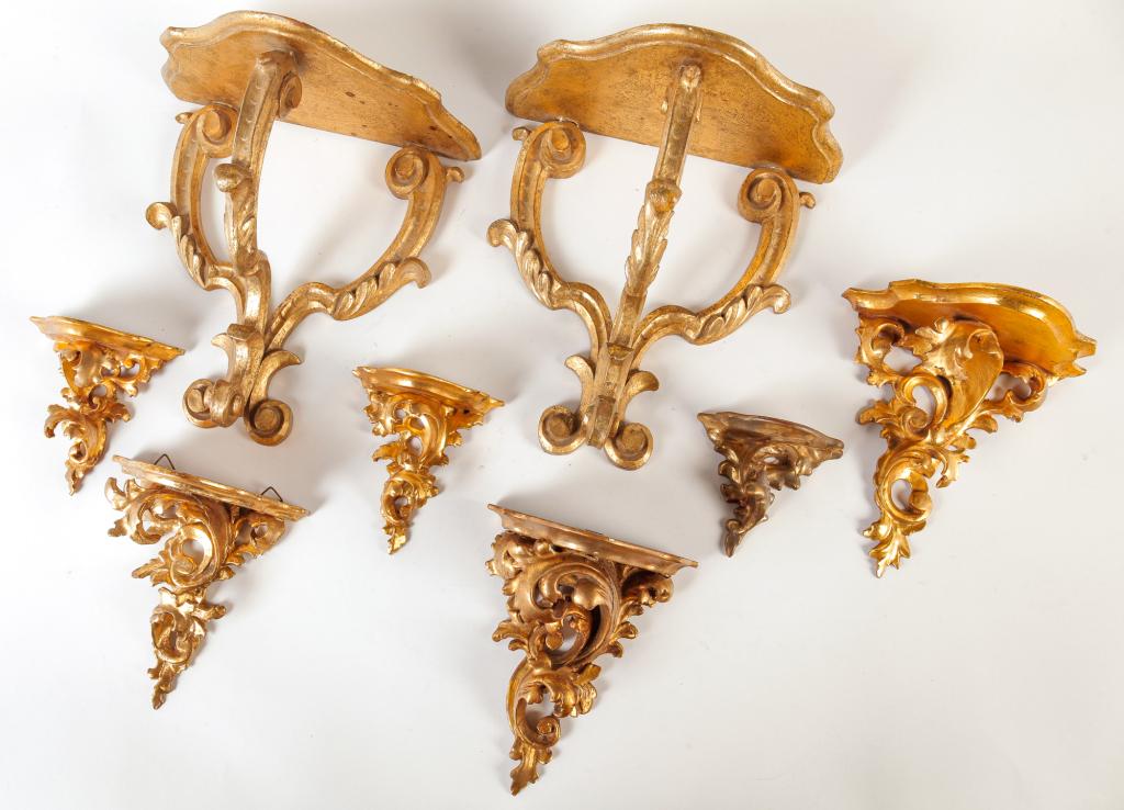 EIGHT ITALIAN GILDED WALL BRACKETS. (1 of 1)