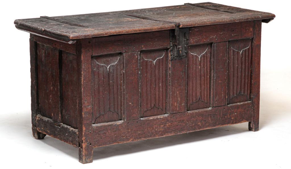 EUROPEAN CHEST. (1 of 5)