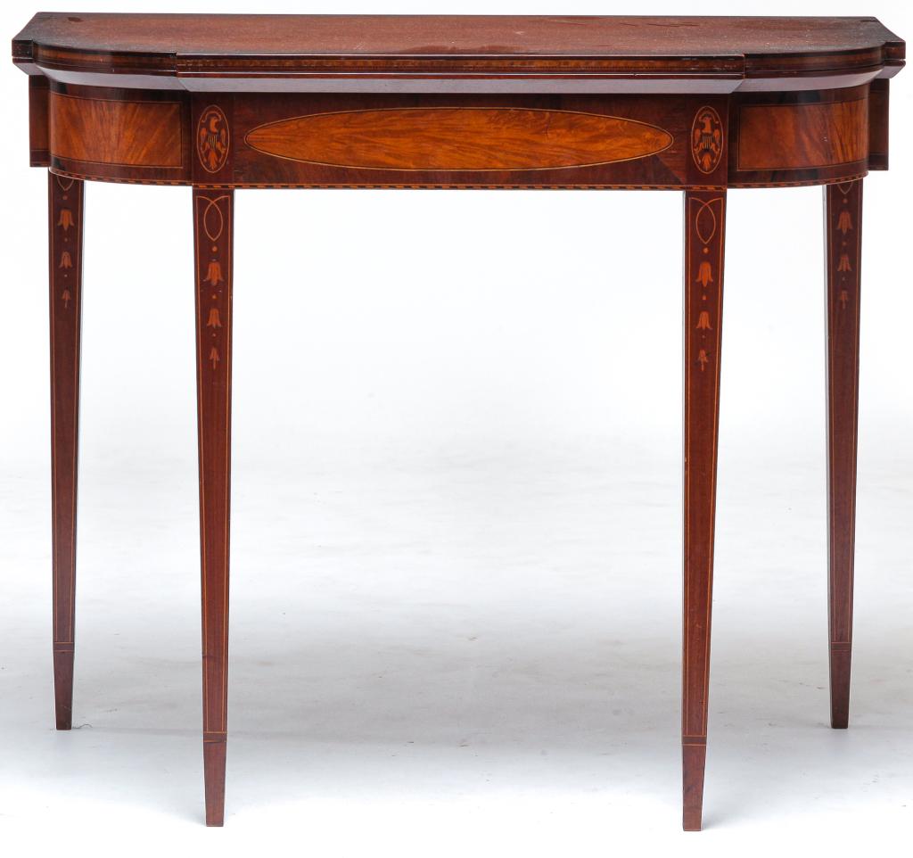 AMERICAN HEPPLWHITE STYLE CARD TABLE. (1 of 5)