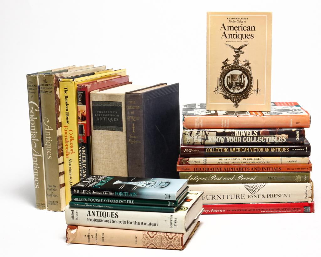 LARGE GROUP OF GENERAL ANTIQUE REFERENCE BOOKS. (1 of 8)