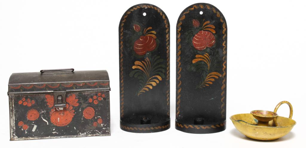 FOUR PIECES OF AMERICAN TOLE. (1 of 5)