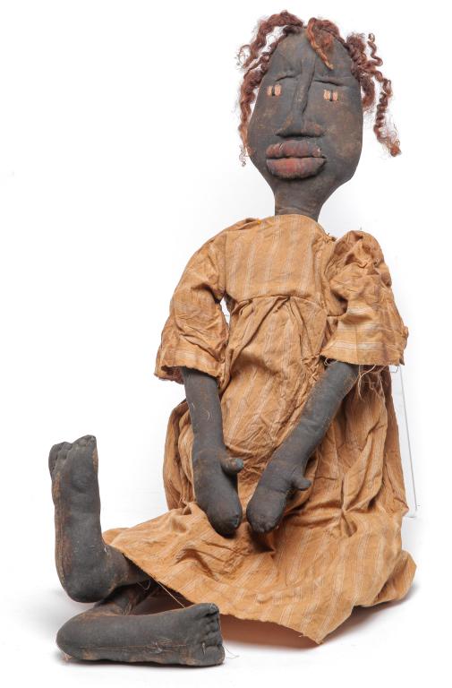 FOLKSY AFRICAN AMERICAN DOLL. (1 of 3)