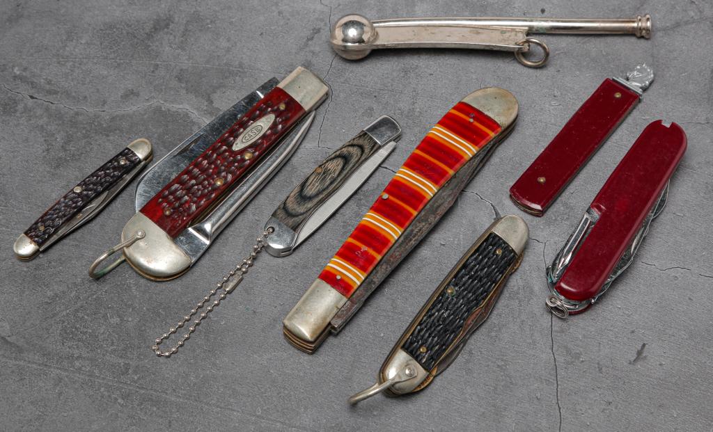 SEVEN POCKET KNIVES AND A BOSUN'S WHISTLE. (1 of 3)