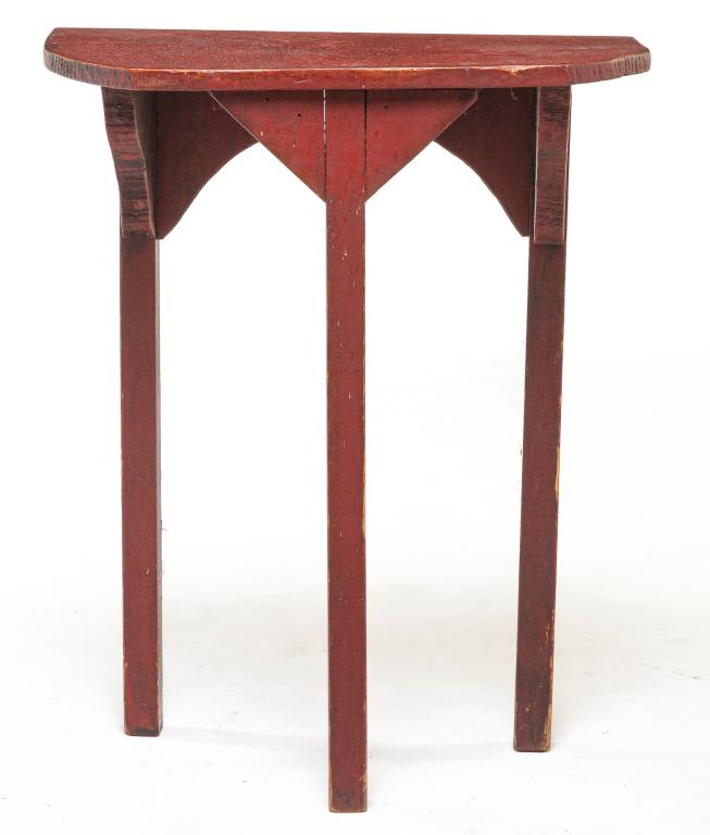 AMERICAN COUNTRY "D" SHAPED STAND. (1 of 3)