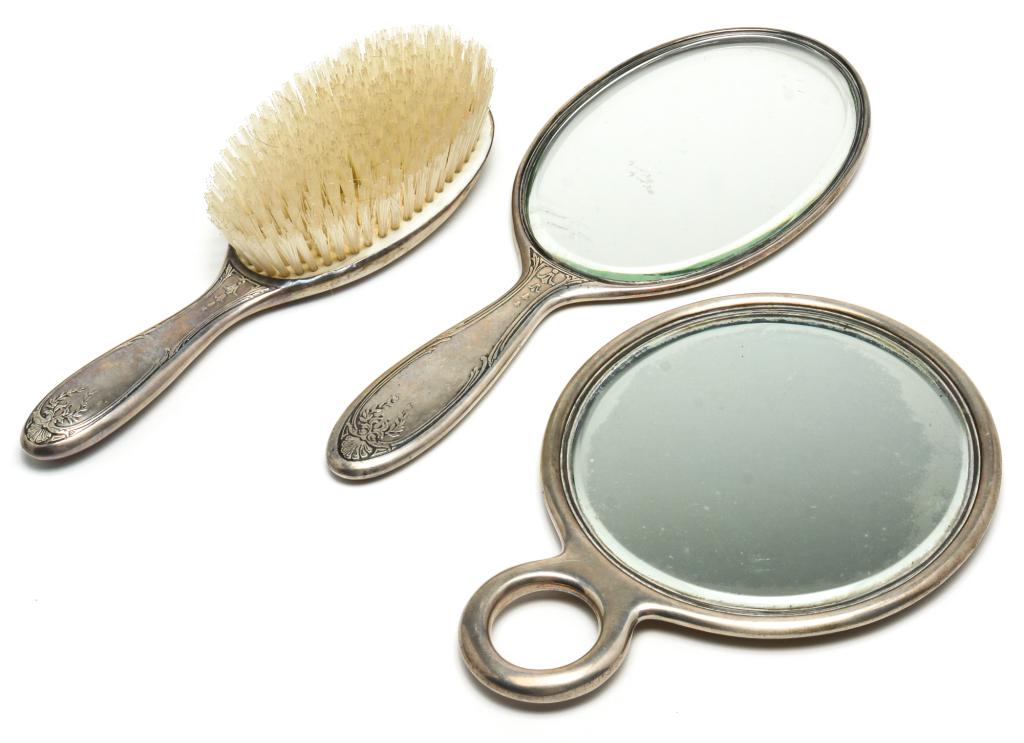 TIFFANY & CO. STERLING HAIR BRUSH AND MIRROR. (1 of 6)