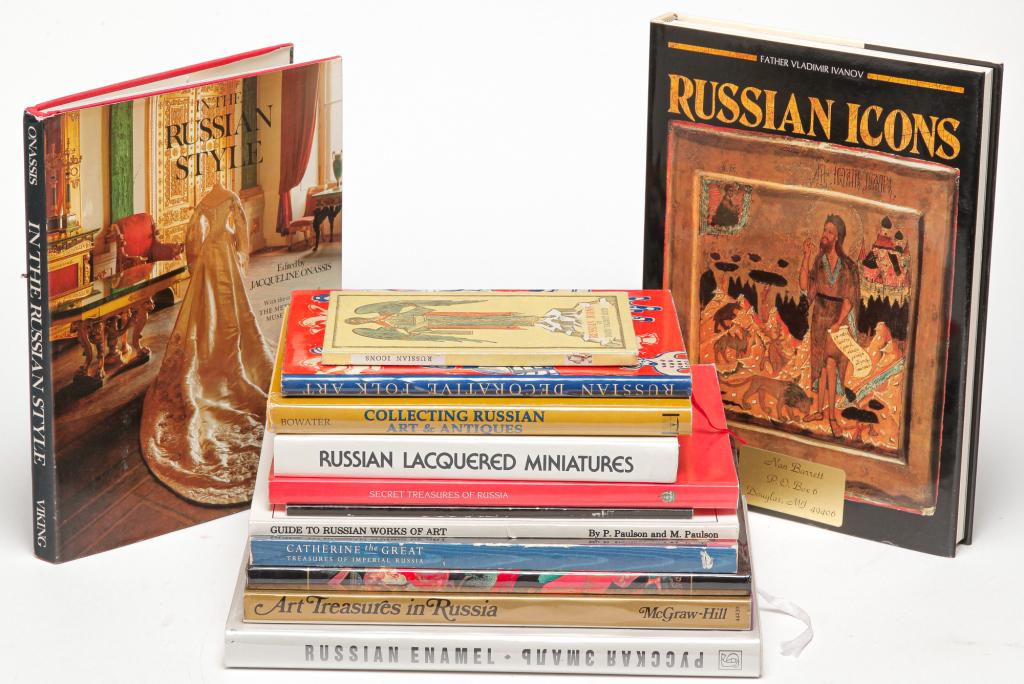 BOOKS ON RUSSIAN AND EASTERN EUROPEAN ARTS. (1 of 8)