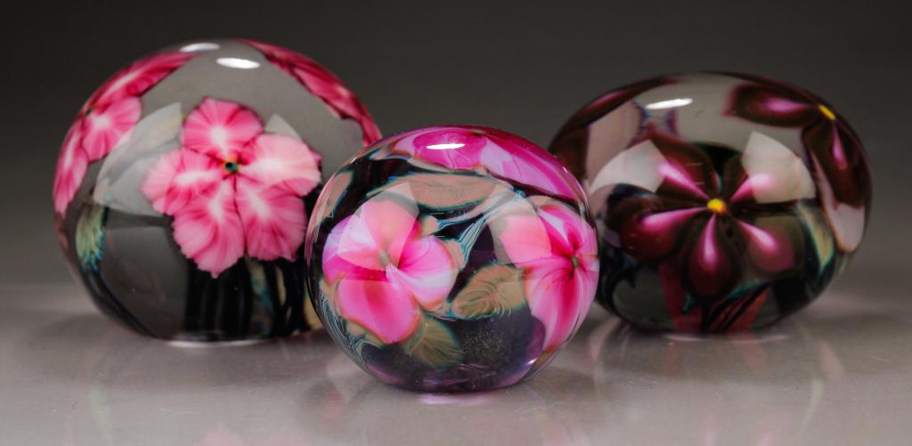 THREE DAVID LOTTON GLASS PAPERWEIGHTS. (1 of 6)
