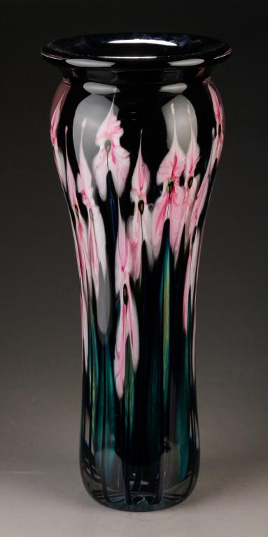 JOHN LOTTON CASED GLASS VASE. (1 of 3)
