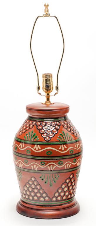 TURTLECREEK REDWARE TABLE LAMP. (1 of 3)