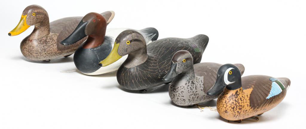 FIVE AMERICAN DUCK DECOYS INCLUDING JOBES. (1 of 8)