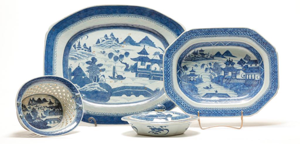 FOUR PIECES OF CHINESE CANTON. (1 of 8)