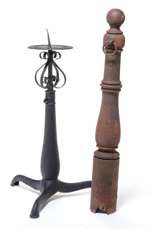 AMERICAN CAST IRON HITCHING POST AND SUNDIAL. (1 of 4)