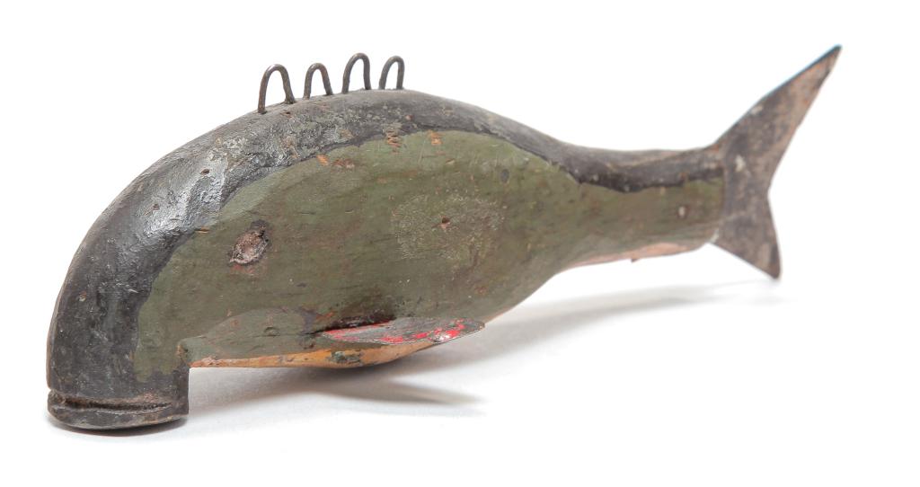 AMERICAN SUCKER FISH DECOY. (1 of 3)