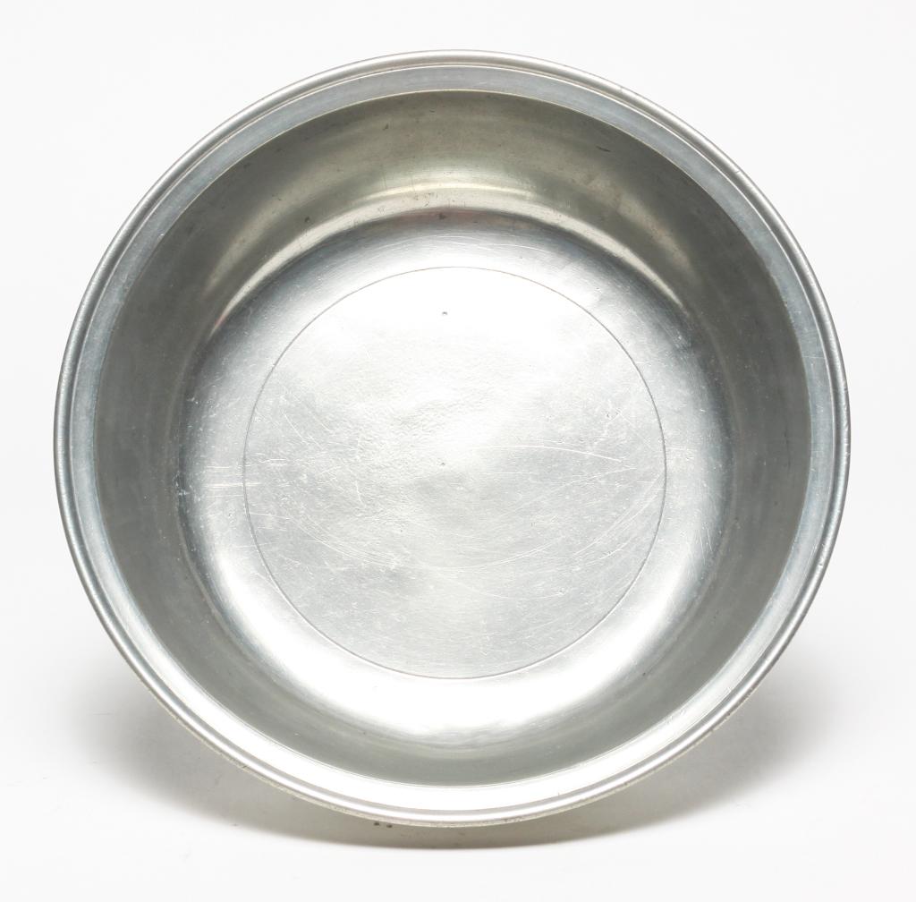 PENNSYLVANIA PEWTER BASIN. (1 of 3)