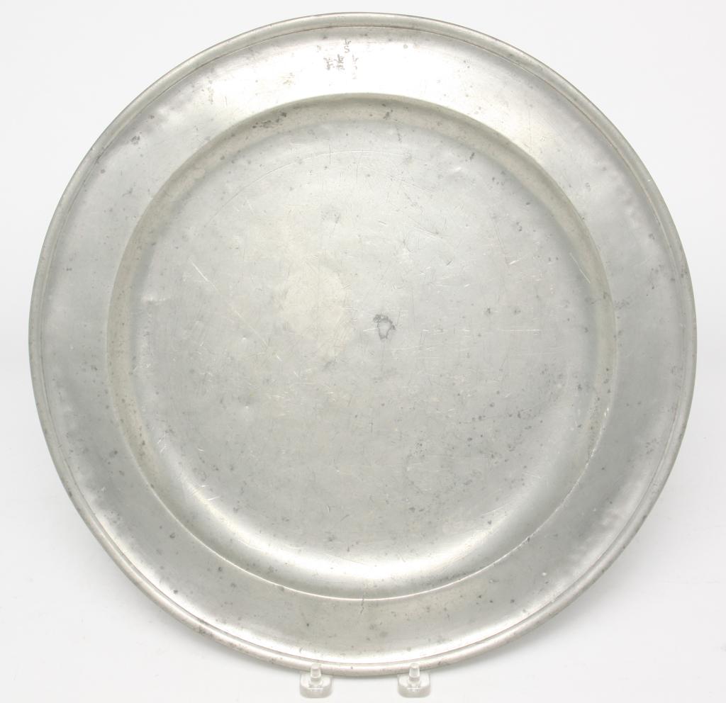 PEWTER CHARGER BY THOMAS BADGER. (1 of 5)