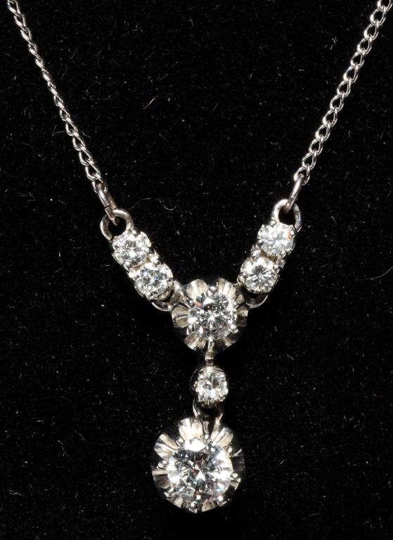 VINTAGE DIAMOND DROP NECKLACE. (1 of 3)