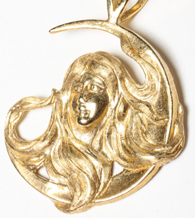 14K ART NOUVEAU STYLE PENDANT WITH CHAIN. (1 of 5)