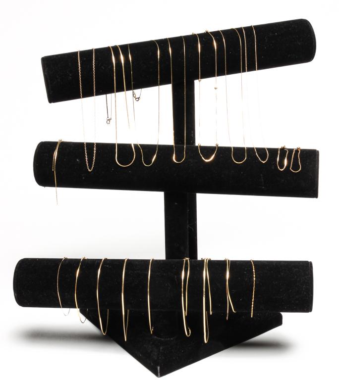 GROUP OF 14K YELLOW GOLD DELICATE LINK CHAINS. (1 of 4)