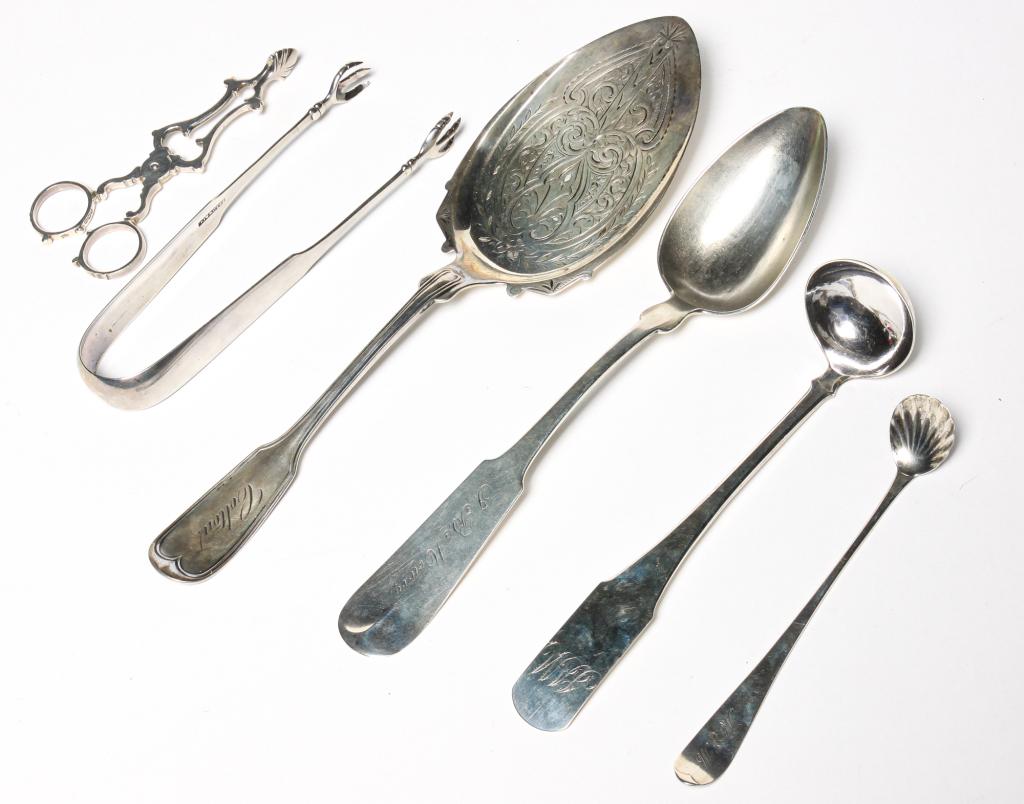 GROUP OF ANTIQUE SILVER SERVING PIECES. (1 of 12)