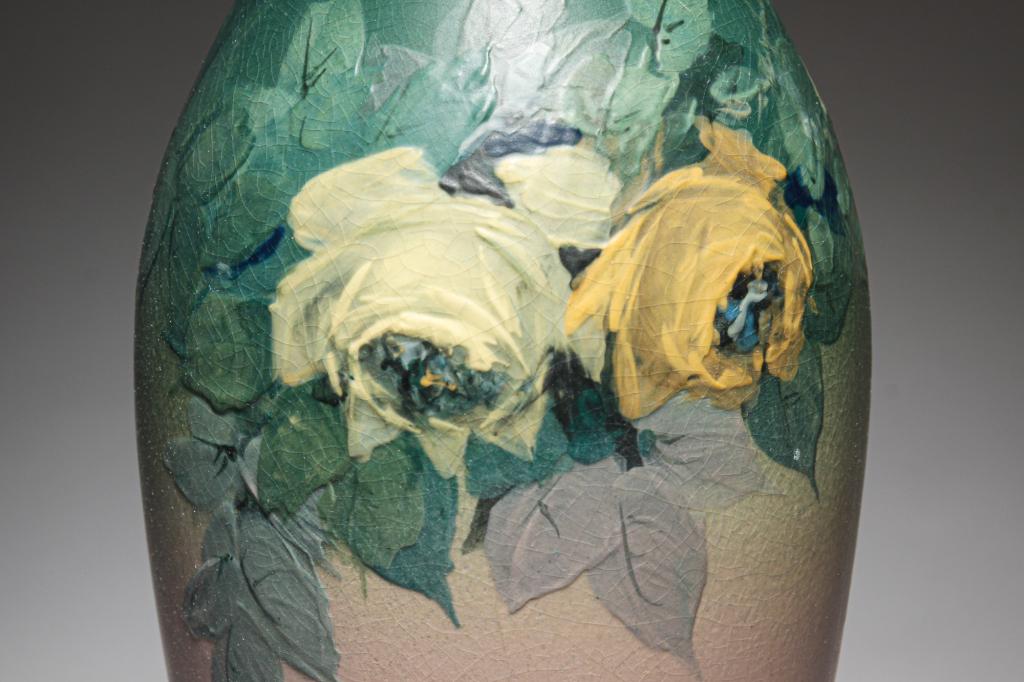 WELLER HUDSON VASE. (1 of 4)