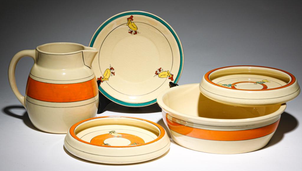 FIVE PIECES ROSEVILLE ART POTTTERY. (1 of 5)