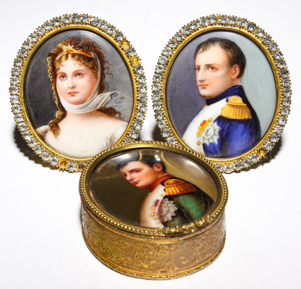 THREE MINIATURE PORTRAITS ON PORCELAIN. (1 of 7)