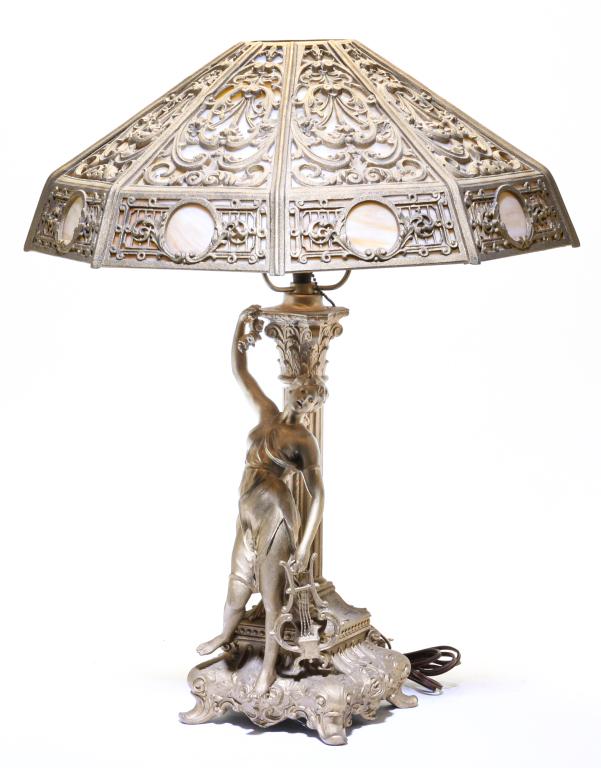 AMERICAN TABLE LAMP WITH SLAG GLASS SHADE. (1 of 4)