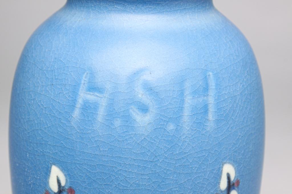 ROOKWOOD VELLUM VASE BY WILLIAM HENTSCHEL. (1 of 4)