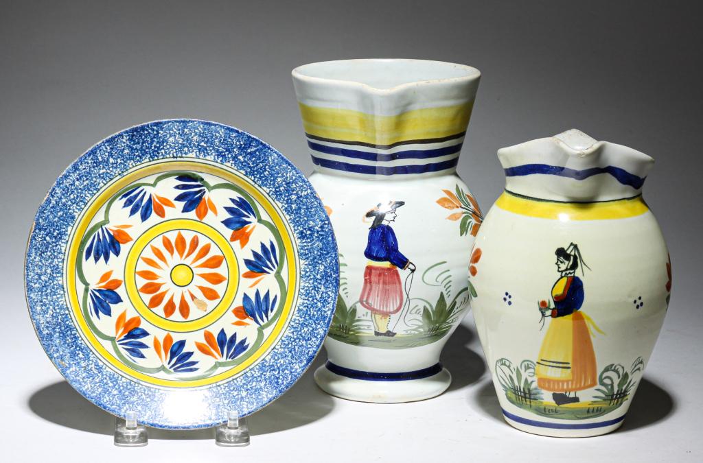 THREE PIECES OF FRENCH QUIMPER. (1 of 8)