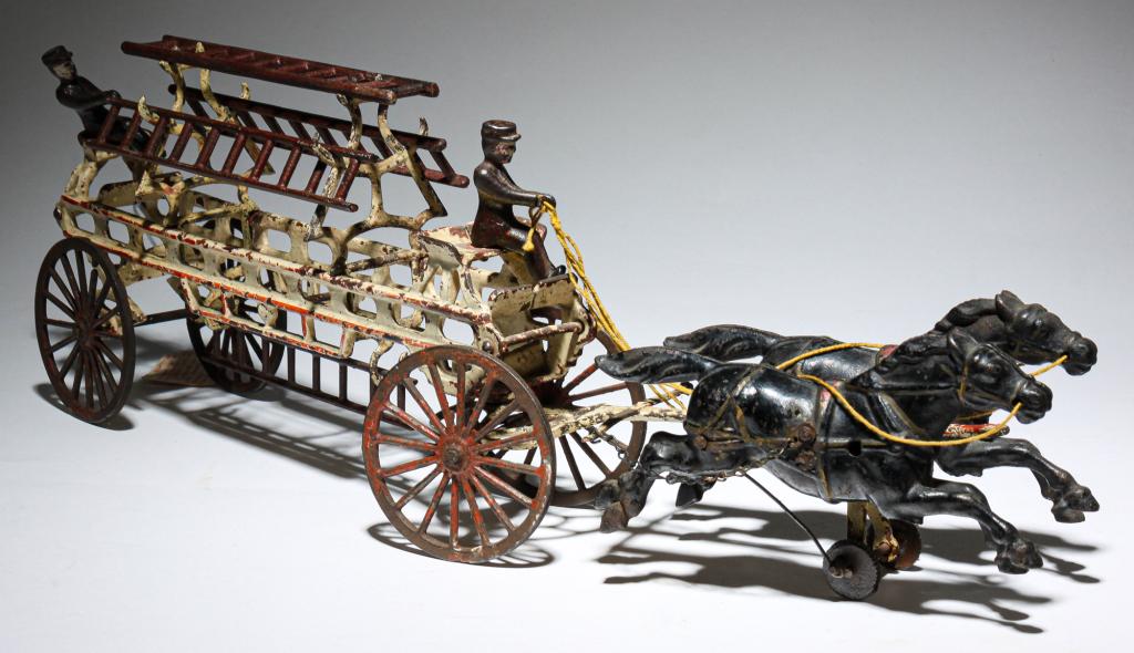 ANERICAN WILKINS HOOK AND LADDER TRUCK. (1 of 2)