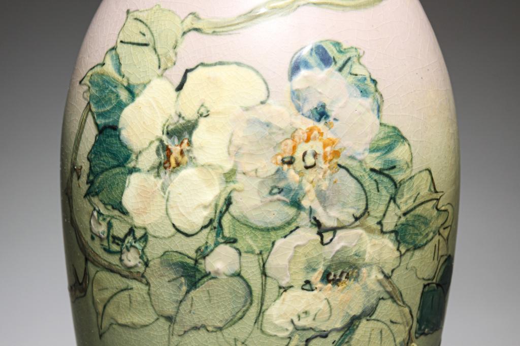 WELLER HUDSON VASE BY EDITH HOOD. (1 of 5)