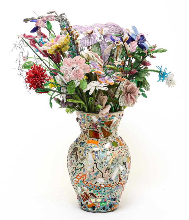BEADED FLOWER ARRANGEMENT. (1 of 5)